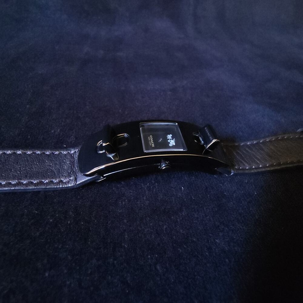 Womens Coach Swagger Black Ionized Plating Double Turnlock Leather Strap Watch - Picture 5 of 11